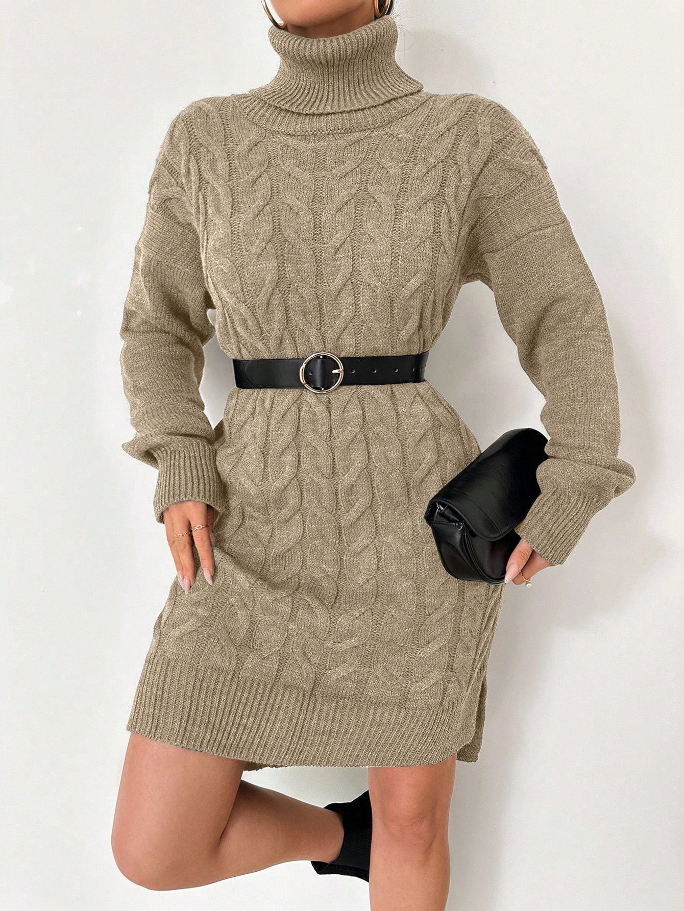 Top de punto de algodón Ruechic de largo medio para mujer con tejido floral complejo, cuello vuelto, cinturón en la cintura y dobladillo asimétrico.